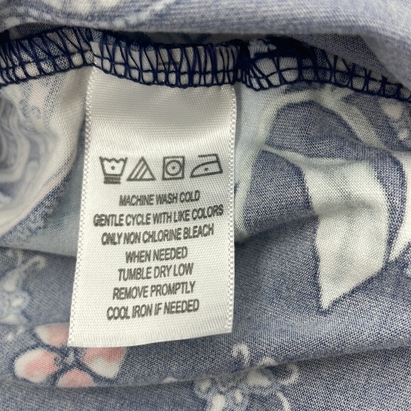 Linea Donatella Paisley Print Short Robe - Picture 5 of 8